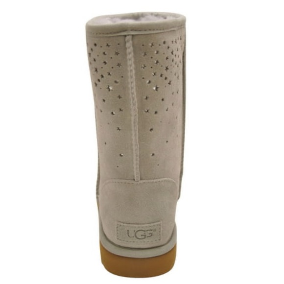 UGG • Seal Gray Gleaming Stargirl Classic Boots - Picture 7 of 10
